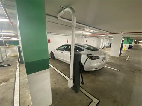 monthly parking in brickell.